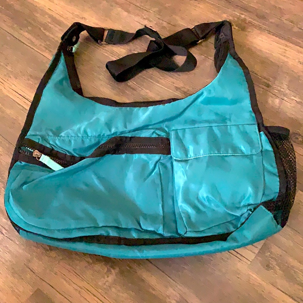Thirty-One purse